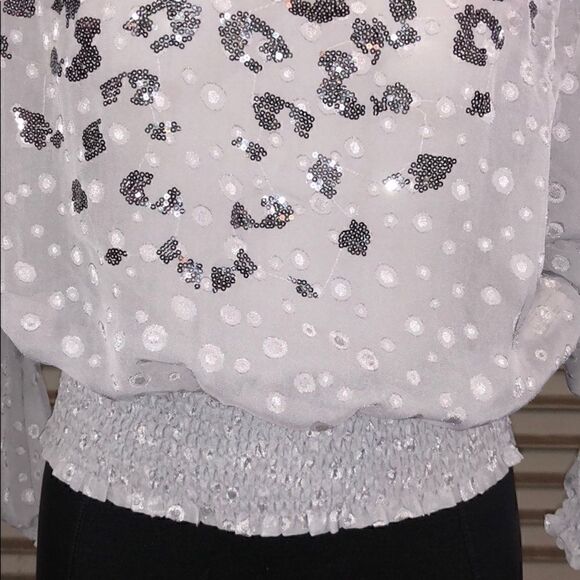 🛍️XOXO silver and sequined top with elastic waist - Picture 5 of 8